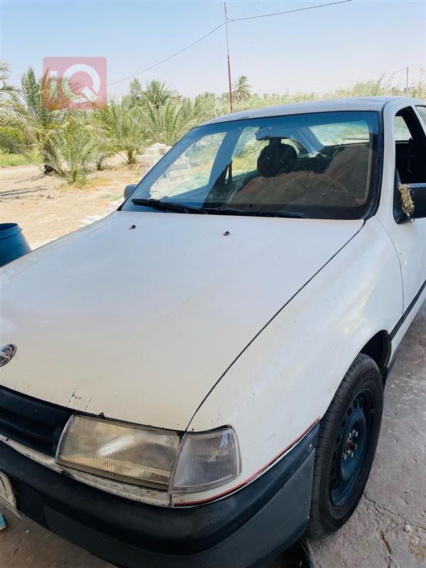 اوبل فيكترا 1992 للبيع في العراق - بابل